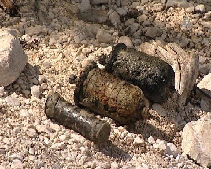 Mine, ki so jih pred več kot desetletjem našli potapljači, pod muljem niso nevarne.