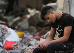 Spopadi ne pojenjajo: jug Gaze tarča silovitega izraelskega obstreljevanja