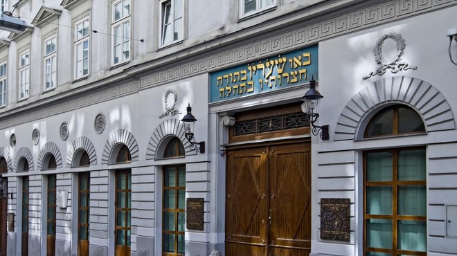 Ena izmed sinagog na Dunaju. (foto: Profimedia)