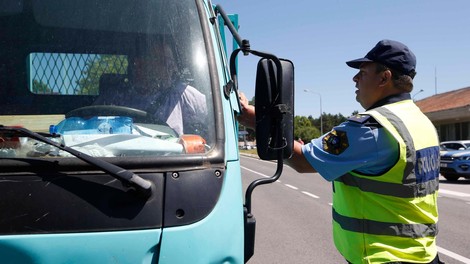tihotapstvo migranti prevoz policija