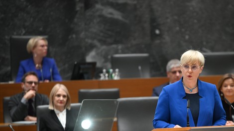 natasa-pirc-musar-drzavni-zbor-dz