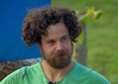 Kmetija: Franc je izgubil v areni, a še ne gre domov. Njegova nova vloga je veliko presenečenje