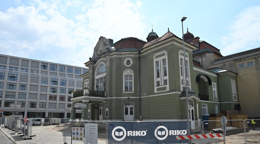 Prenova ljubljanske Drame se bo naslednje leto le začela: kako bo videti novo gledališče? (foto: Bobo/Žiga Živulović)
