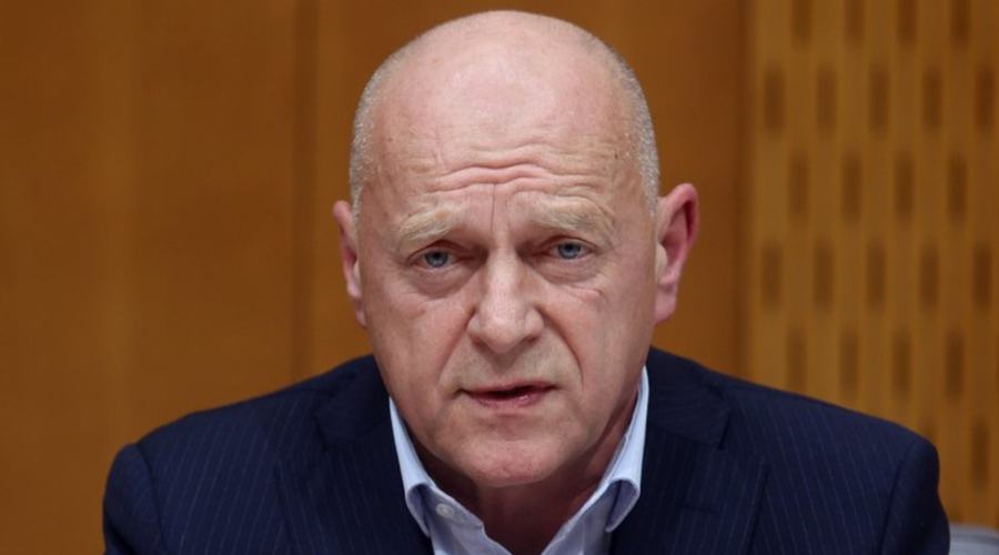 Nekdanji delodajalec od novega ministra za javno upravo terjal 400.000 evrov: zdaj so dosegli sodno poravnavo (foto: Bobo)
