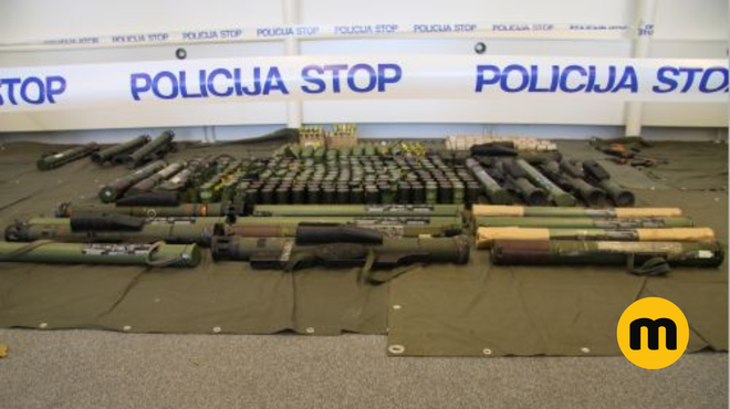 Vse več Slovencev ima doma orožje (policisti razkrivajo, da nismo tako daleč od Američanov) (foto: Slovenska policija)