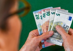 Nekateri slovenski delodajalci napovedujejo višanje plač: v tej panogi bodo dobili največ