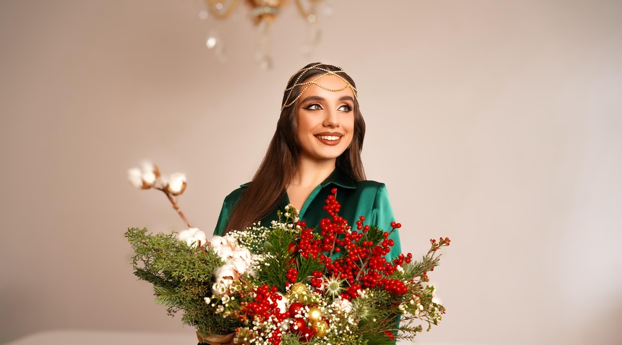 Čudoviti božični šopki za praznično mizo: glavni barvi sta ... (foto: Osipova photography)