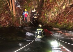 Pijana 14-letnica padla v ledeno reko: reševalo jo je 59 gasilcev (FOTO)