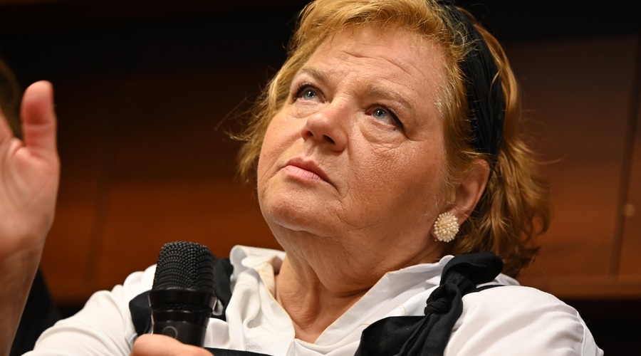 Desa Muck o prvem božiču brez očeta: "Letos zagotovo ne bo šlo brez solz in spominov nanj ..." (foto: Žiga Živulovič jr./Bobo)