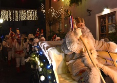 Dedek Mraz po dolgi poti tik pred Ljubljano, kdaj in kje ga lahko srečate?