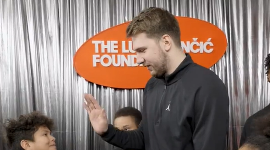 Dobrodelni Dončić razveselil otroke doma in čez lužo: "Storil bi vse, da bi jim polepšal praznike" (VIDEO) (foto: Instagram/Luka Dončić/posnetek zaslona)
