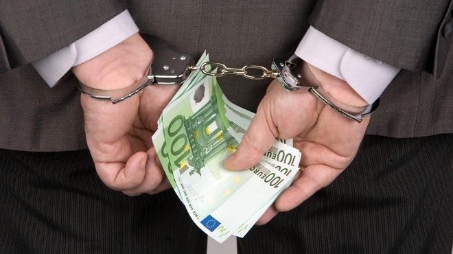 Zaradi zlorabe položaja in pranja denarja so kazensko ovadili 7 (znanih) Slovencev (foto: Profimedia)
