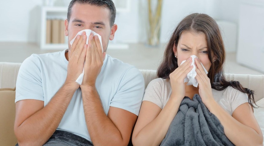 To so simptomi covida virusne različice, ki je trenutno najbolj razširjena (foto: profimedia)