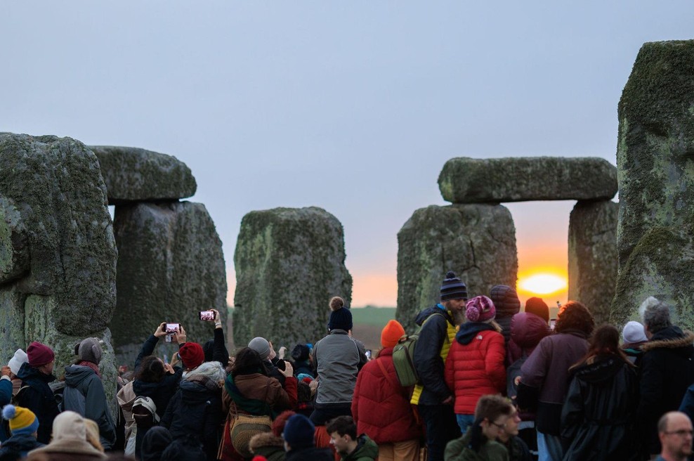 Stonehenge: magični prizori praznovanja zimskega solsticija (FOTO in VIDEO) (foto: Omrežje X/@EH_Stonehenge)