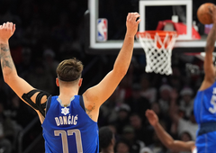 Dončićeva božična poslastica! Nova izjemna predstava Slovenca, ki je postal šesti najmlajši v zgodovini! (VIDEO)