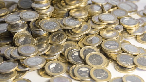 Ste vedeli, da imamo v Sloveniji kovanec za 3 evre!? Pri nas lahko z njim tudi plačujete, na tujem pa vas bodo ... (FOTO)