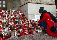 Češka še vedno žaluje: univerza v Pragi ostaja zaprta vsaj do konca januarja