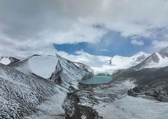 V ledu odkrili 10.000 neznanih patogenov. Zakaj so znanstveniki zdaj zaskrbljeni?