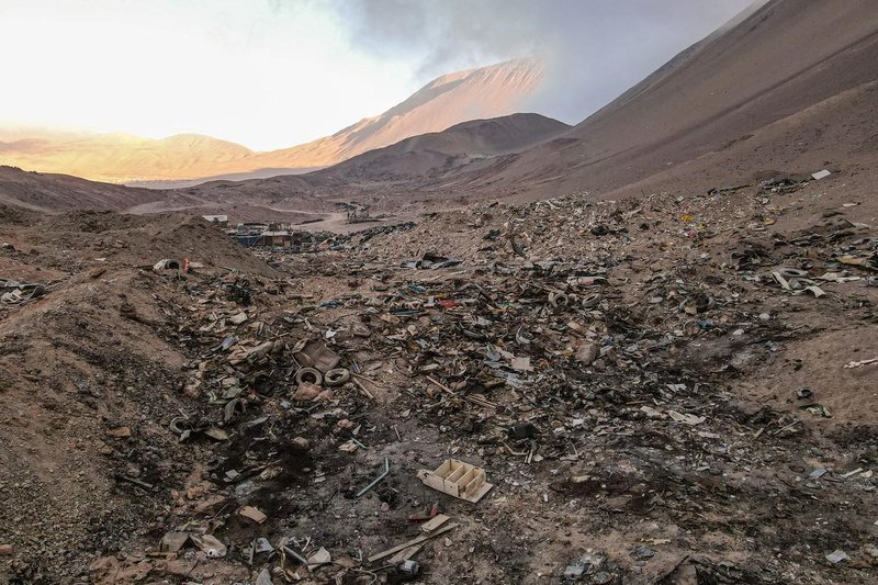 Kup smeti v puščavi Atacama.