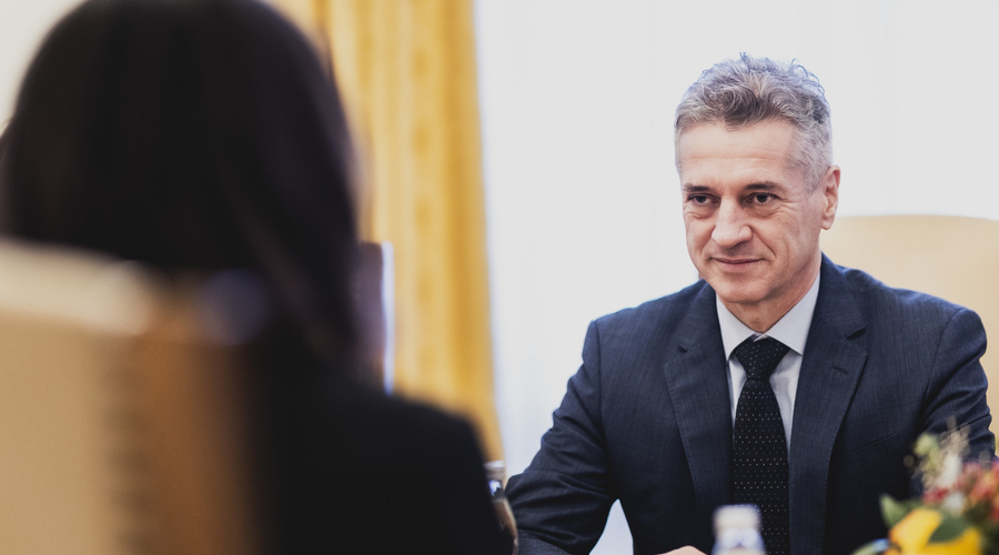 Robert Golob državnemu zboru predlagal novo kmetijsko ministrico: gre za poslanko iz vrst Gibanja Svoboda (foto: Profimedia)