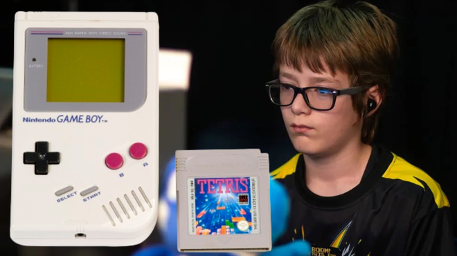 Neverjeten dosežek 13-letnika: kot prvi človek premagal legendarno videoigro, ki smo jo zelo radi igrali kot otroci (foto: X/azazelowa/Profimedia/fotomontaža)