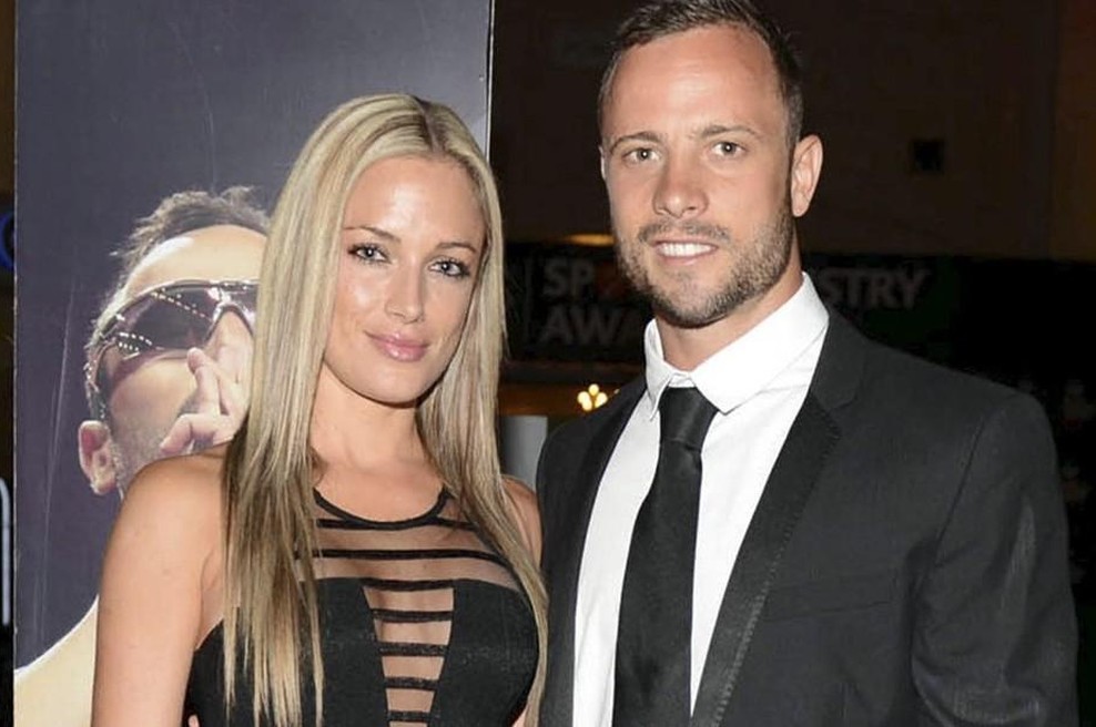 Oscar Pistorius po umoru manekenke znova na prostosti (mama žrtve preživlja težke čase) (foto: Profimedia)
