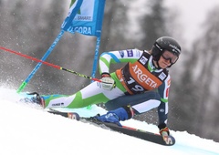 Edina slovenska smučarka v finalni vožnji Zlate lisice padla in odstopila