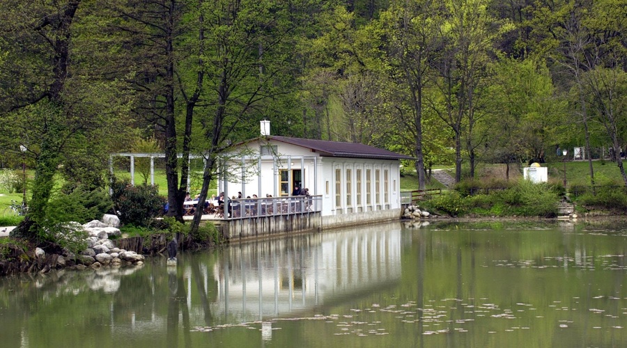 Meščani že močno pogrešajo stranišče in lokal v Tivoliju, občina končno podala nove informacije (foto: Bobo)