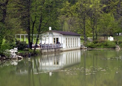 Meščani že močno pogrešajo stranišče in lokal v Tivoliju, občina končno podala nove informacije