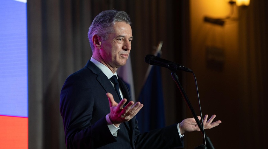 Robert Golob se je udeležil slovesnosti ob jubileju njegove najljubše radijske postaje (FOTO) (foto: Žan Kolman/KPV)