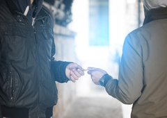 Mlada Slovenca sta v sosednji državi prodajala droge: takšno kazen sta si prislužila (je to pošteno?)