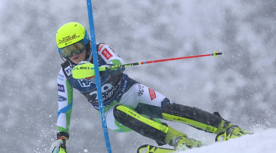 V finale slaloma v Kranjski Gori dve Slovenki (foto: Bobo)
