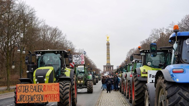 Kmečki upor v Nemčiji popolnoma ohromil promet: vztrajali bodo, dokler država na popusti (foto: Profimedia)