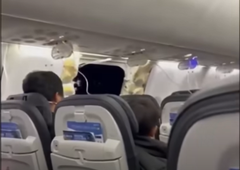 Učitelj na svojem vrtu naletel na zanimivo odkritje: našel je namreč ... vrata letala!