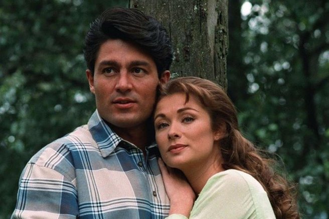 Od zasvojenosti do novega začetka: Slovenci so jo nekoč oboževali, danes pa se z znano igralko dogaja to