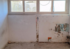 To morate videti: klet groze, ki se prodaja kot garsonjera za neverjetnih ...