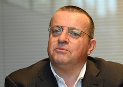 Presenečenje dneva: kljub dvomilijonskemu vložku gre Pečečnikovo podjetje v stečaj (brez dela bo ostalo več kot 130 ljudi)