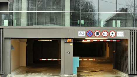 garaže ljubljana parking