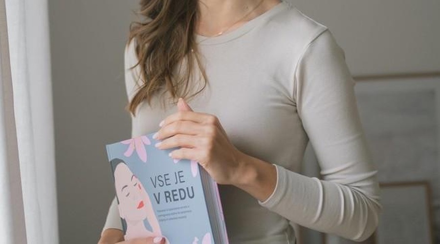 Znana oblikovalka se želi z novo knjigo približati vsem, ki imajo težave s tesnobo (foto: Promocijsko gradivo)