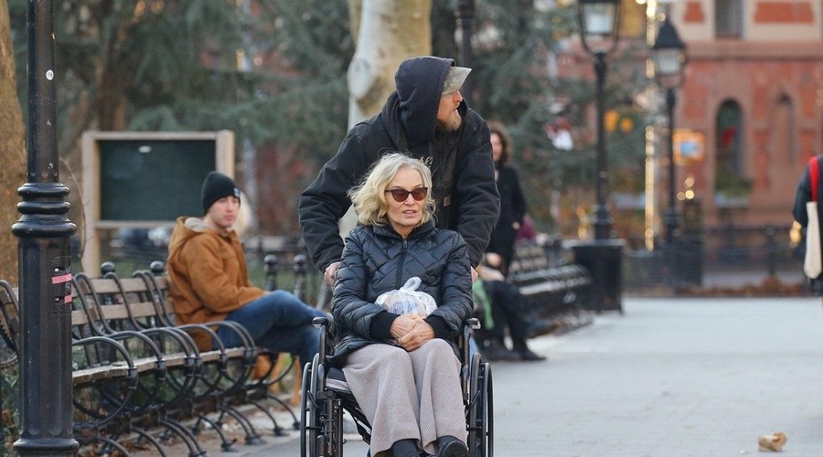 Hollywoodska diva pristala na invalidskem vozičku (foto: Profimedia)