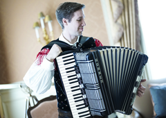 Sašo Avsenik z oboževalci delil žalostno novico: "V lepih spominih boš ostal z nami ..."