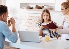 Ste slab starš? Poglejte, ali resnično škodujete svojemu otroku (in kakšne so posledice)