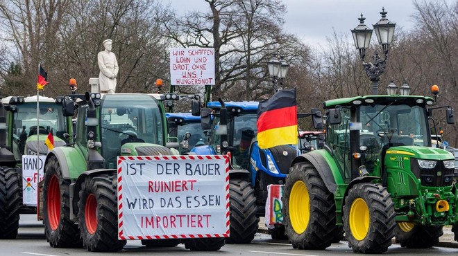Nemški kmetje še naprej vztrajajo: zopet so zavzeli Berlin (foto: Profimedia)
