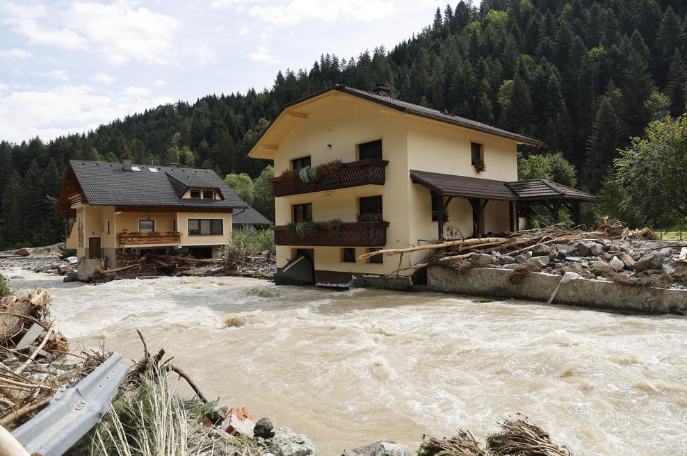 Lansko poletje v Črni na Koroškem. (foto: Borut Živulović/Bobo)