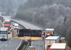 Del pomurske avtoceste ostaja zaprt, znanih več informacij o žrtvi nesreče