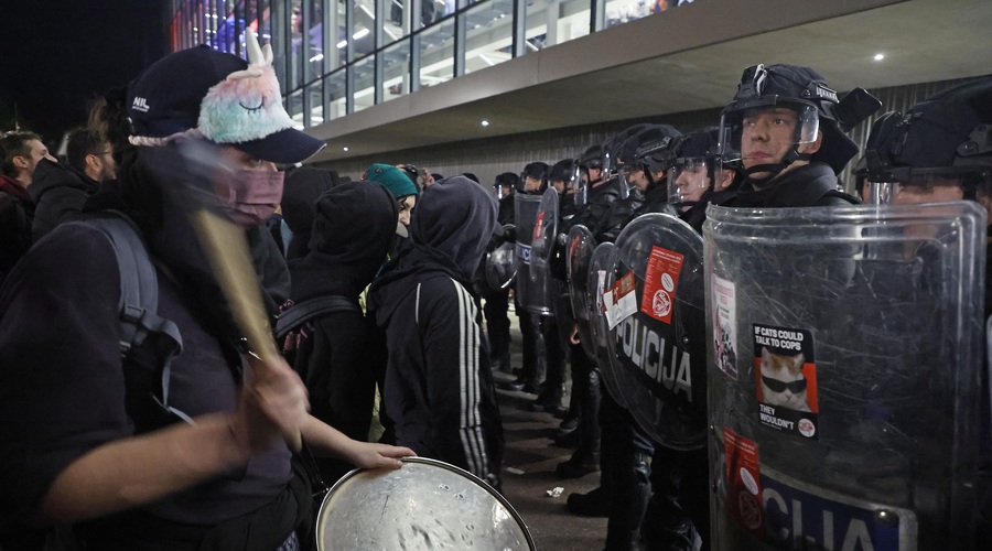 Neuporabniki Roga bodo protestirali: "En sloj ljudi z legalnimi in nelegalnimi sredstvi jemlje predele mesta iz rok prebivalcev" (foto: Borut Živulović/BOBO)
