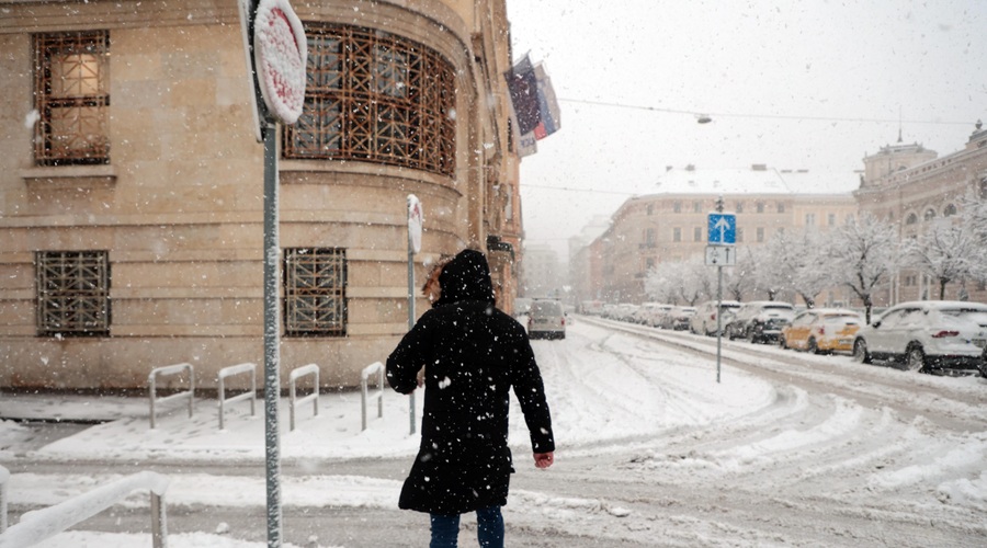 Srednjeročna napoved: nam bo februarski temperaturni obrat ponovno prinesel obilno snežno pošiljko? (foto: Borut Živulovič/Bobo)