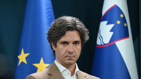 Se bodo dogovorili o uskladitvi minimalne plače? Sindikati in delodajalci vsak na svojem polu