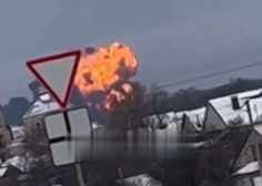 Strmoglavilo rusko letalo z ukrajinskimi ujetniki: v eksploziji je umrlo več kot 70 ljudi (VIDEO)
