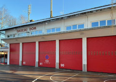 Kaj vse ljudi ne zmoti: nejevoljni sosedje so se v Ljubljani spravili na gasilce (pritožbe na račun hrupa in popivanja!)